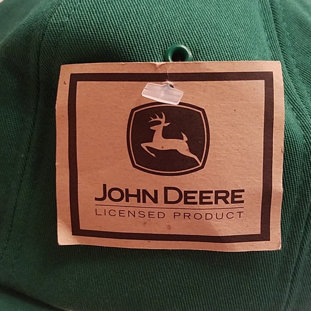 John Deere Snapback insulated hat. Brand new - Picture 5 of 8